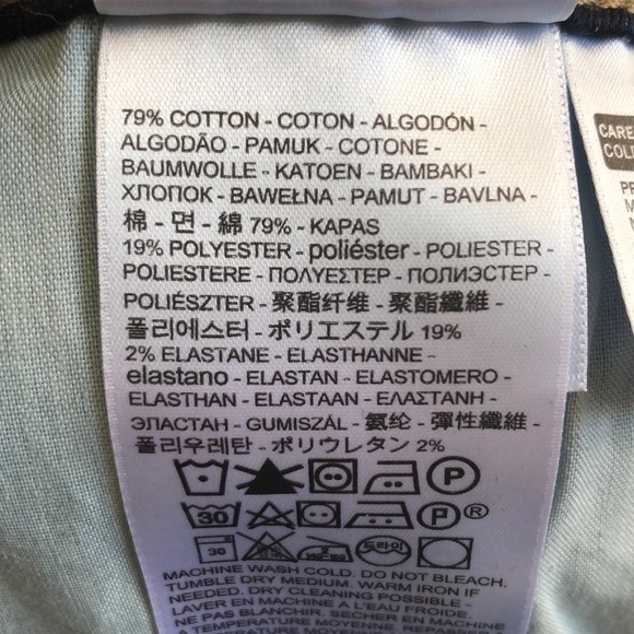 Levi Shorts - Picture 8 of 8